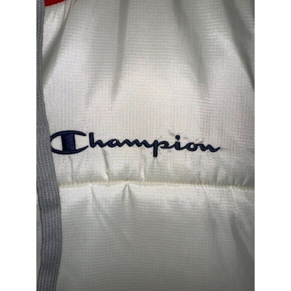 Champion Women’s Stadium Puffer Vest Size Medium - Picture 6 of 14